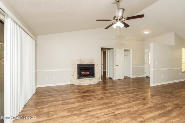 Building Photo - 110 Cardinal Dr