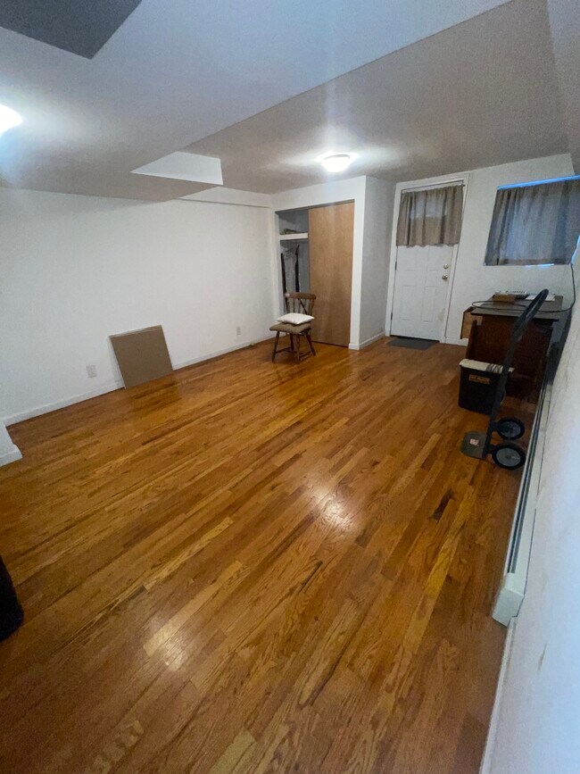 Foto del edificio - 26 Crotty Ave