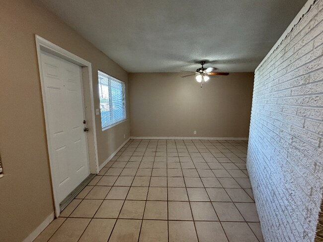 Foto del edificio - 3049 NW 9th Ave
