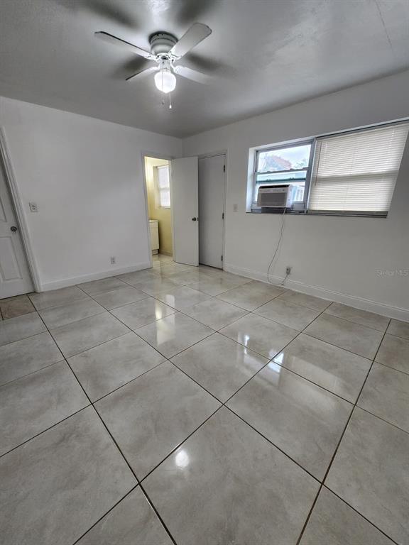 Foto del edificio - 3831 SW 11th St