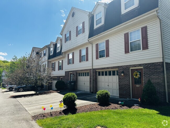 Building Photo - Timberbrook Court Townhouses