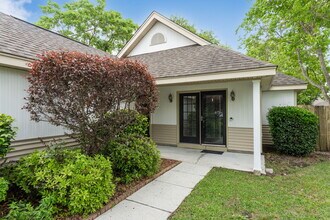 Building Photo - 808 Spy Glass Ct