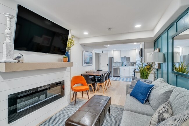 Building Photo - 9959 S Eden Point Cir