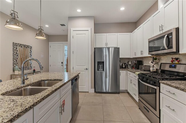 Building Photo - 2664 Sunrise Shores Dr