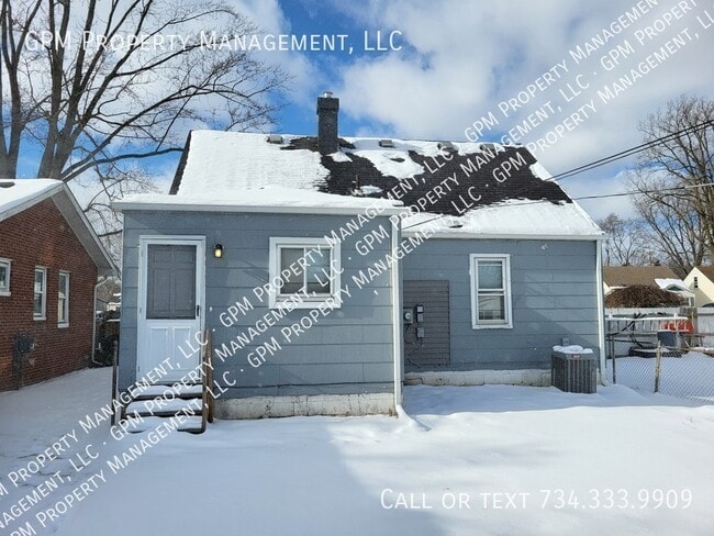 Foto del edificio - 6339 Hampden St