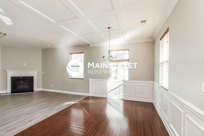 Foto del edificio - 3 Bedroom Pet-Friendly Home in Charlotte, NC with Main Street Renewal