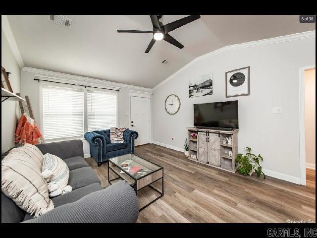 Building Photo - 13 Woodhaven Dr