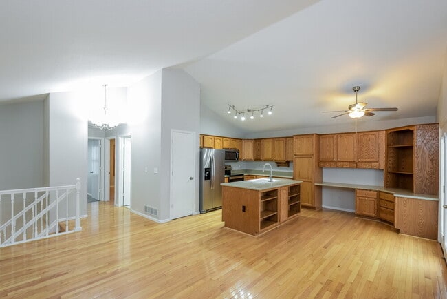 Building Photo - 12631 Irving Ct