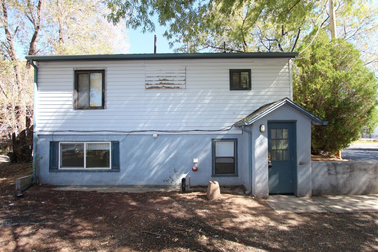 Foto principal - 1801 N East St