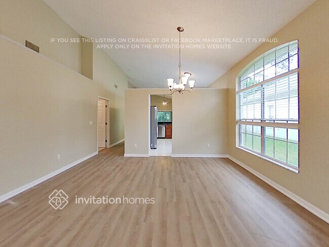 Building Photo - 321 Lexingdale Dr