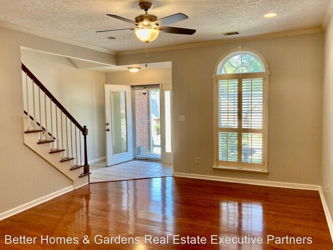 Building Photo - 3 br, 2.5 bath House - 514 Cedar Rock Dr