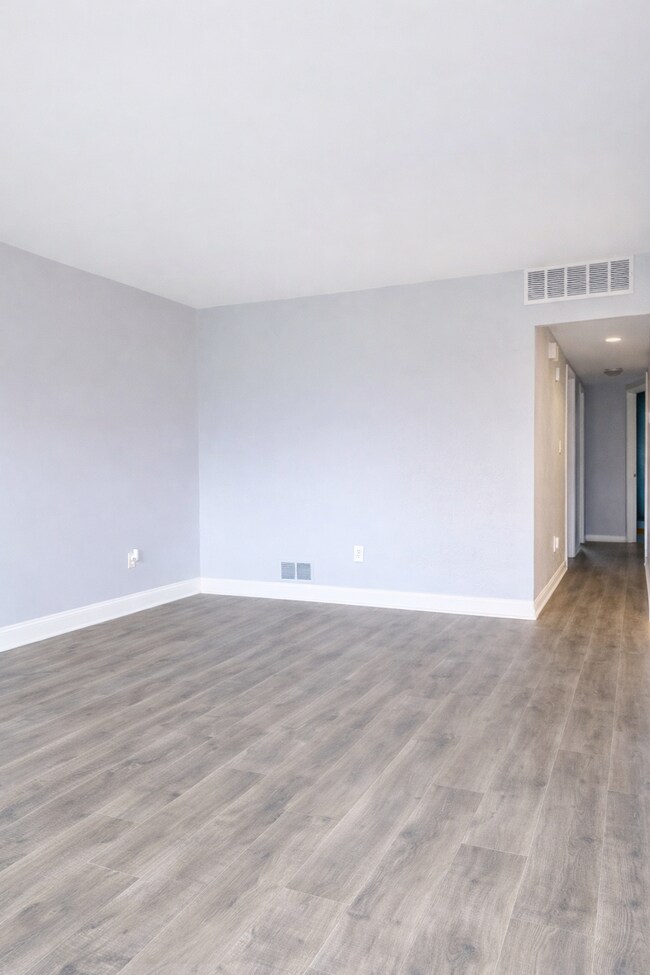 Foto del edificio - 2105 Council Ave