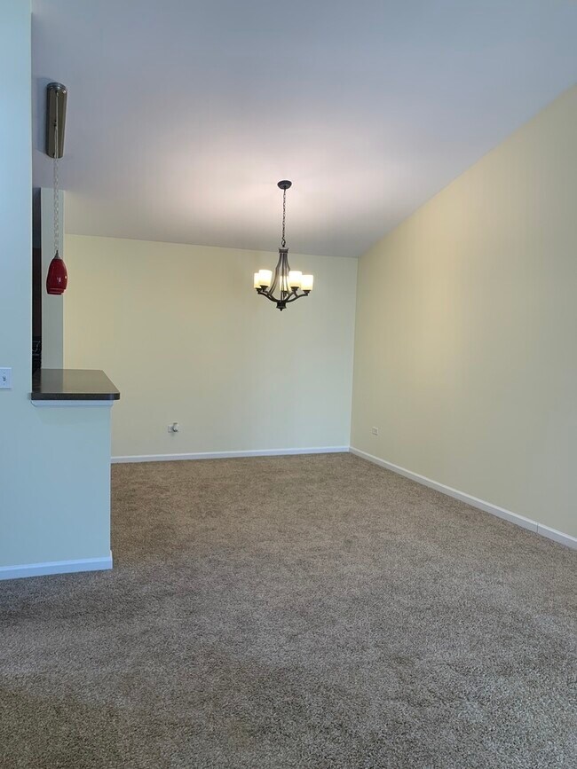 Foto del edificio - 1488 McClure Rd