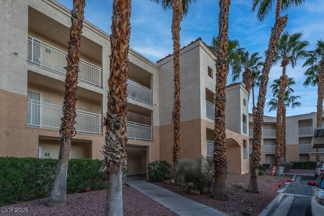 Building Photo - 5000 Red Rock St