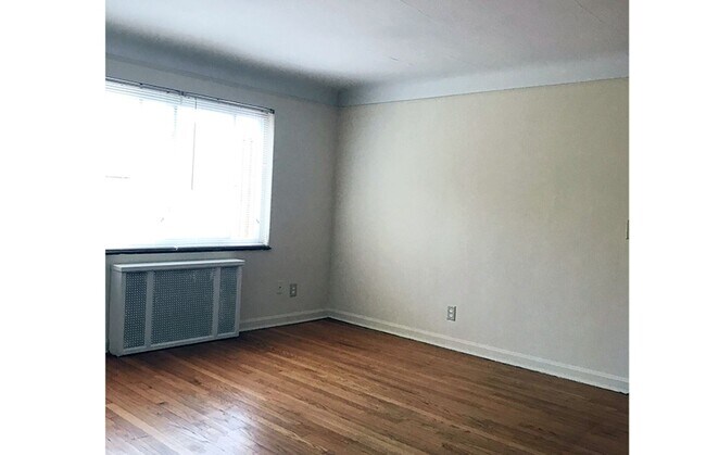 Foto del edificio - 950 Ludlow Ave