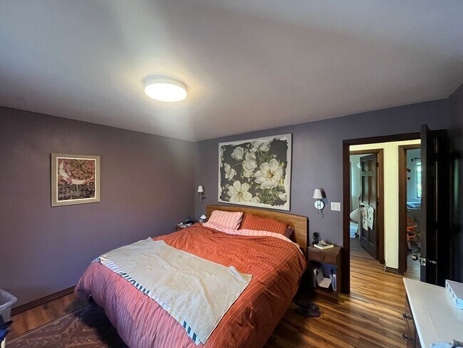 Foto del edificio - Charming Home by Bishops Peak Trailhead -AVAILABLE April