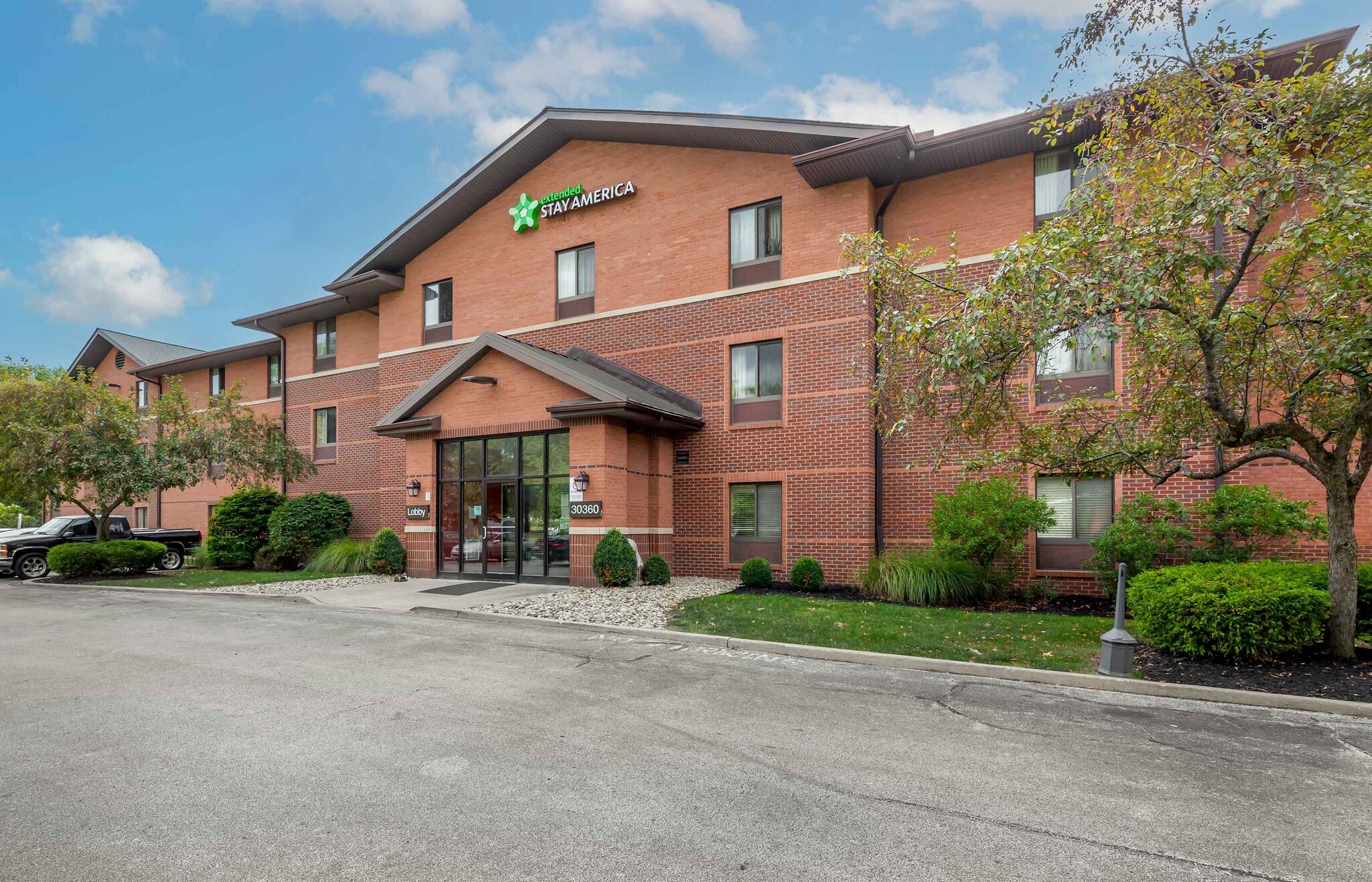 Furnished Studio-Cleveland - Westlake – photo 2