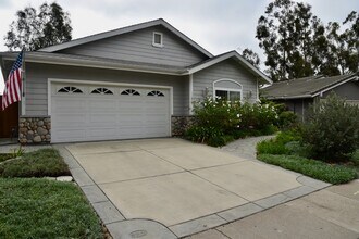 Building Photo - 11875 Handrich Dr