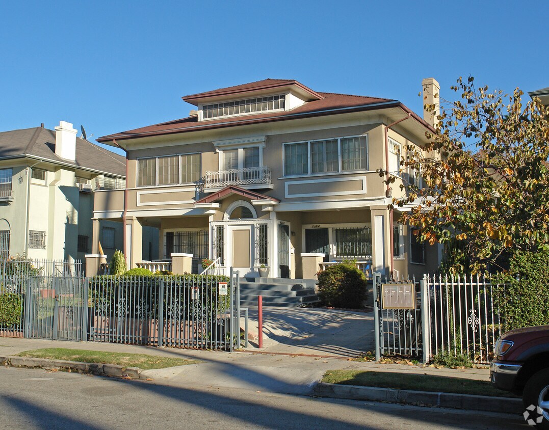 Foto del edificio - 1200 4th Ave