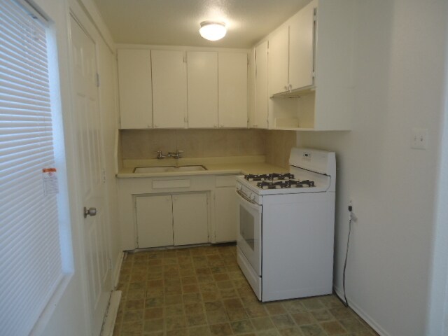 Foto del edificio - 2 Bedroom 1 Bath Cottage Style Home