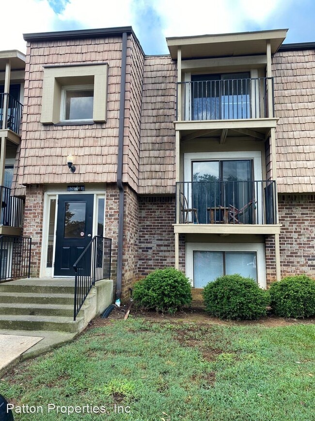 Building Photo - 510 Menlo Dr