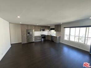 Building Photo - 1434 10th St