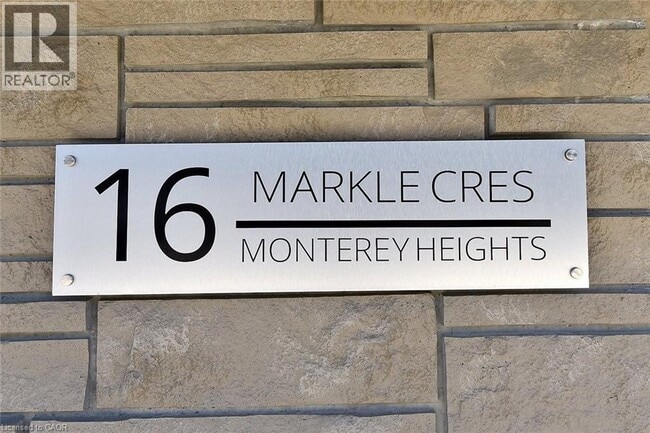 Building Photo - 16 Markle Cres