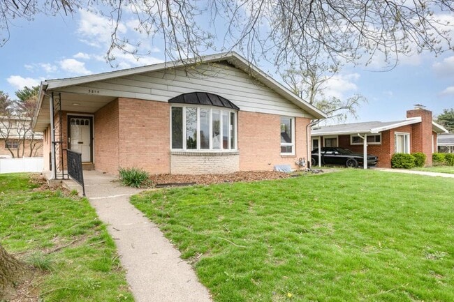 Building Photo - 3814 Kingsley Dr