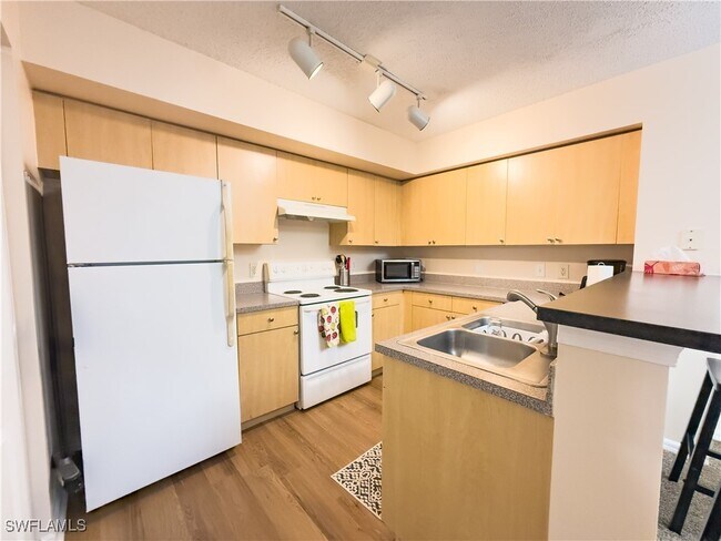 Foto del edificio - 8754 River Homes Lane