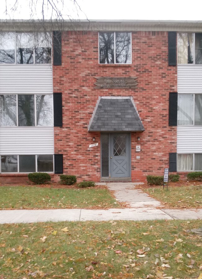 Building Photo - 1778 Oak St