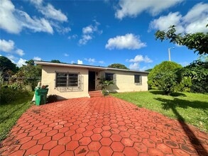 Building Photo - 4005 NW 9th St