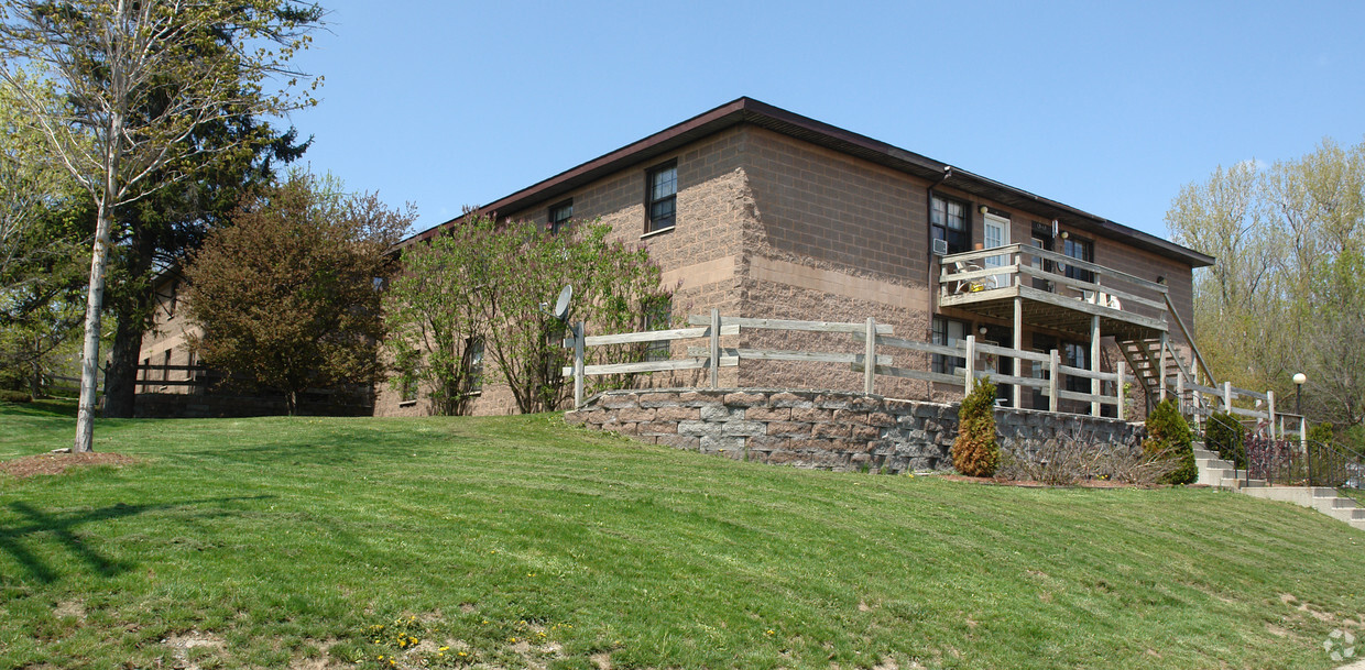 Building Photo - Coffeen Heights Apartments