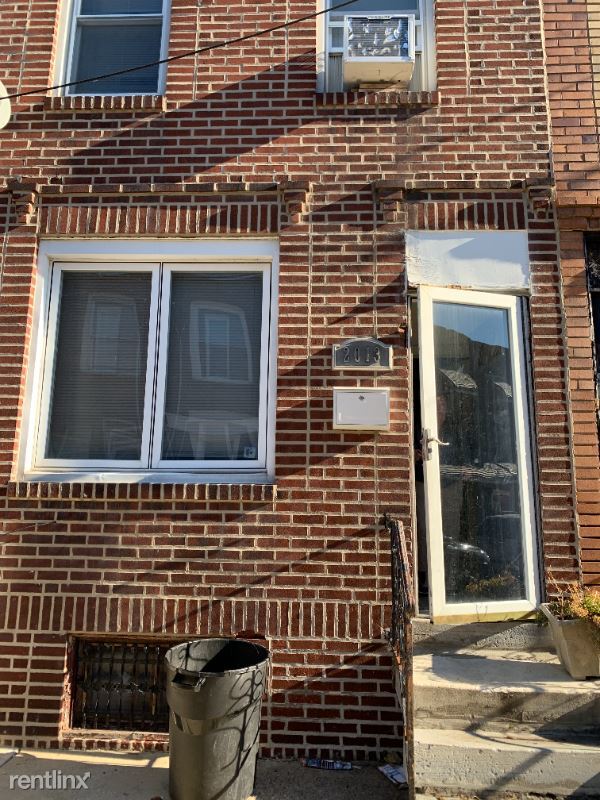 Primary Photo - 2 br, 1 bath House - 2013 S Darien St