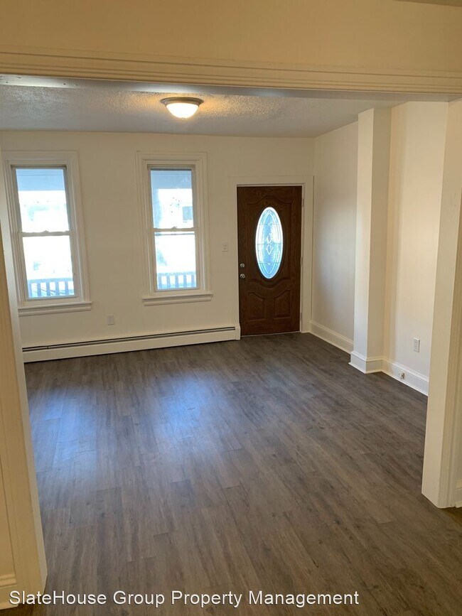 Building Photo - 4 br, 1 bath House - 328 N 5th St