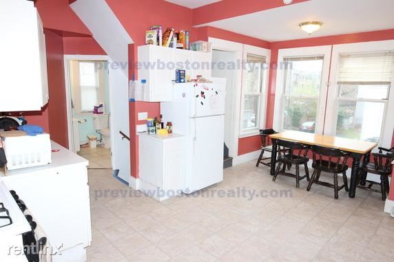 Foto del edificio - 12 Greylock Rd