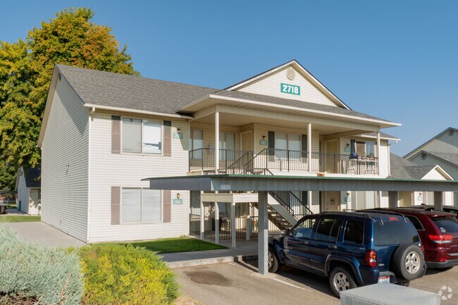 Ángulo alterno - Baycrest Village