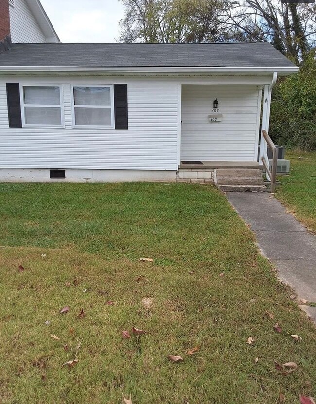 Building Photo - 307 Florida Ave