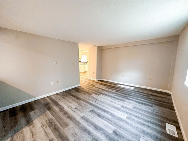 Foto del edificio - 1715 N Oxford