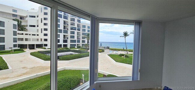 Foto del edificio - 2575 S Ocean Blvd