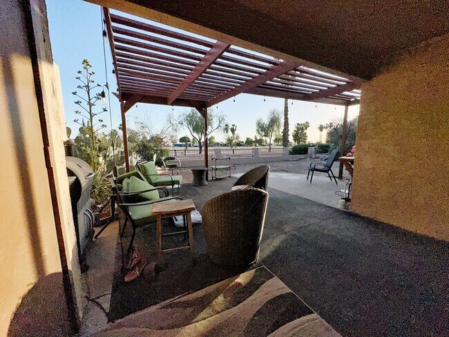 Building Photo - 2 Bedrooms-2 Baths With 2 Car Garage Partially Furnished or Unfurnished For Lease