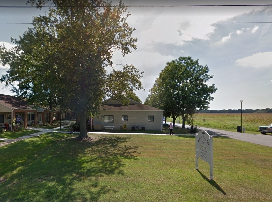 Primary Photo - Maple Village
