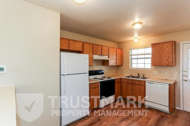 Foto del edificio - 4508 Sylvia Dr