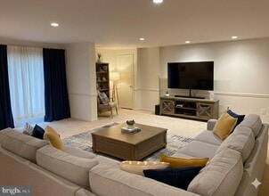 Building Photo - 10775 Brewer House Rd