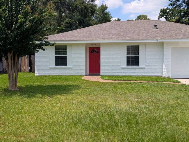 Building Photo - 23103 Berry Pine Dr