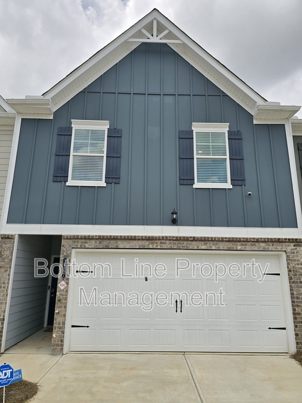 Building Photo - 11697 Mendenhall Ct