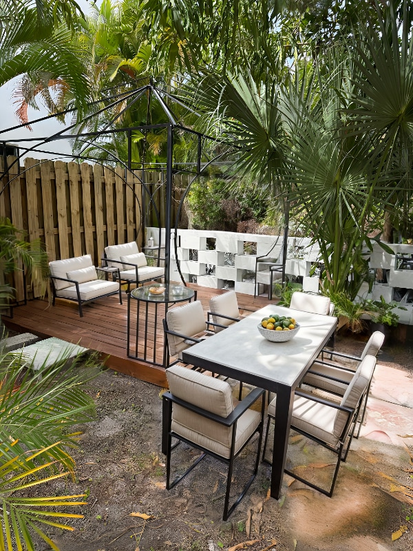 Foto del edificio - 1639 NE 9th St