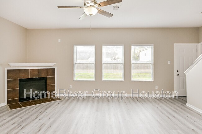 Building Photo - 1843 Macondray Dr