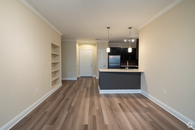 2BR, 2BA - 1,086SF - Dining Room - Gables Centerpointe