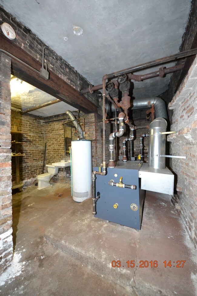 Foto del edificio - 10507-10509 S Ewing Ave