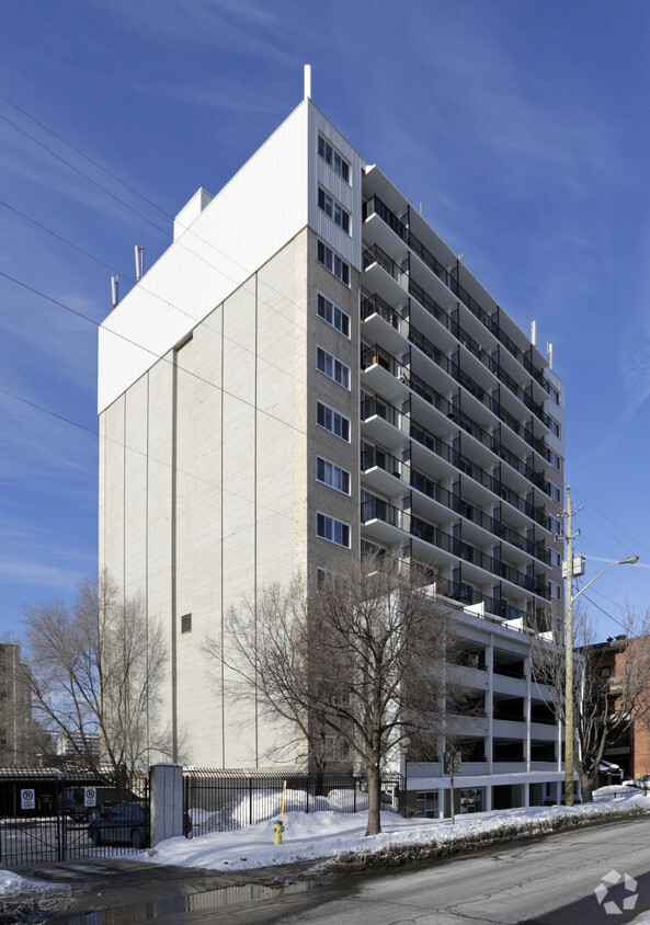 Primary Photo - Croydon Apartments